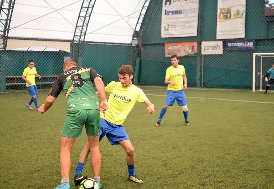 urban invest, e-value, teren fotbal brasov