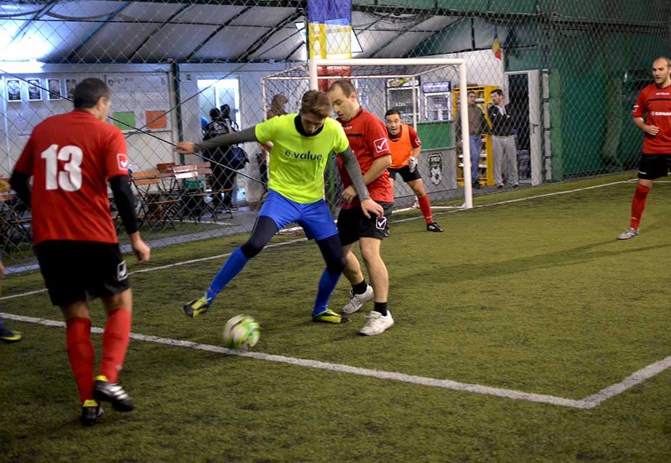 canam, e-value, teren fotbal