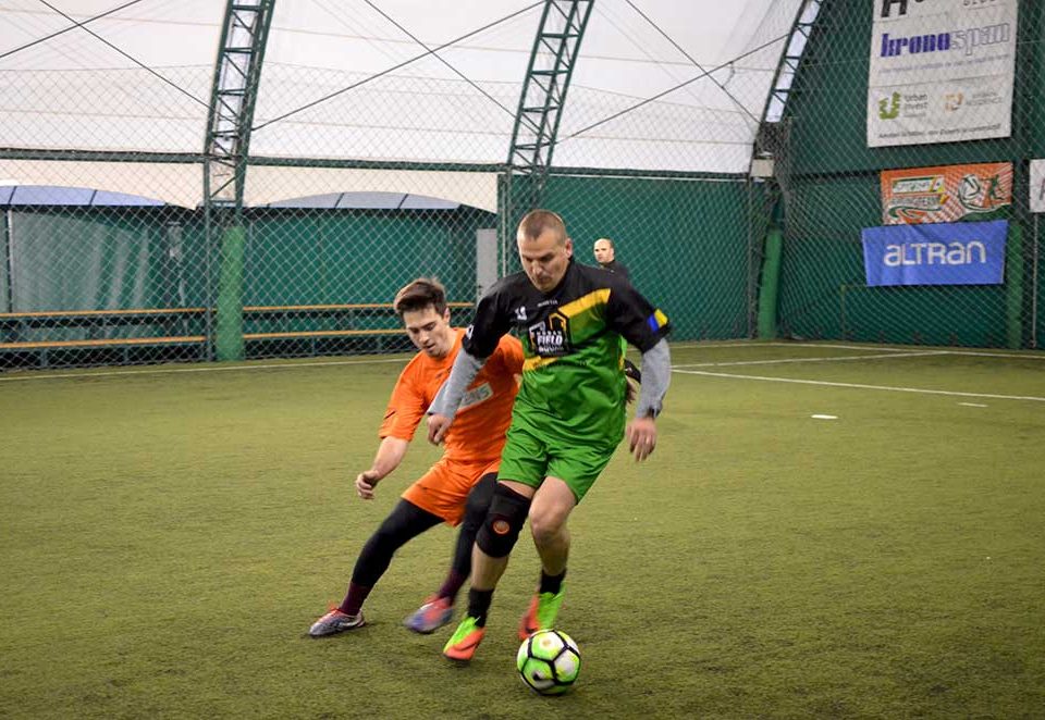 siemens, urba invest. teren de fotbal