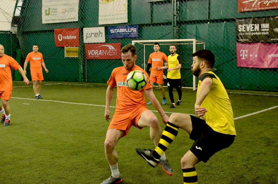 atos, continental, teren de fotbal brasov