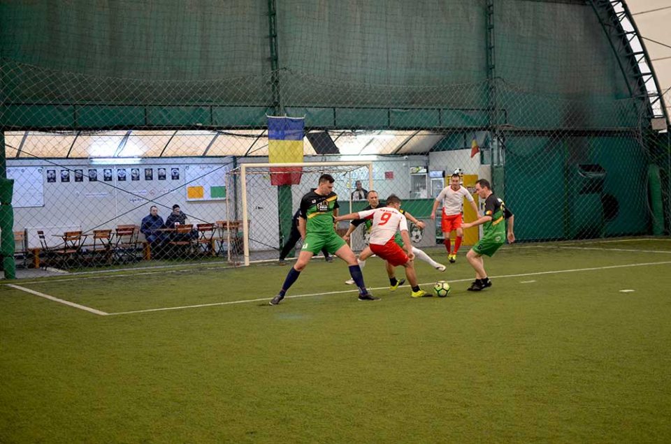 Urban Invest, Miele, teren de fotbal