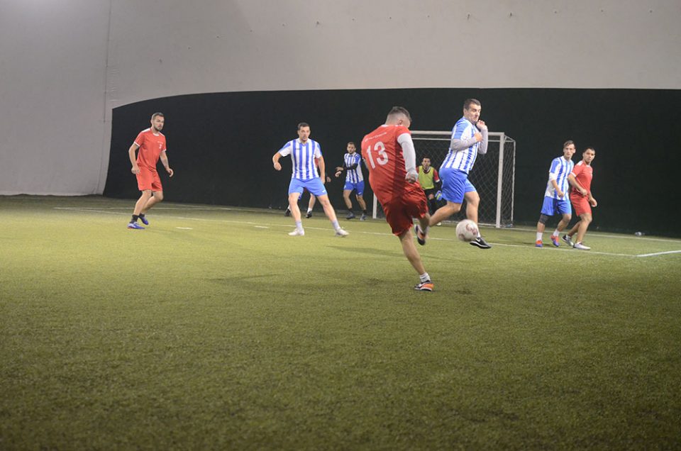 Hutchinson, joysonquin, teren fotbal brasov