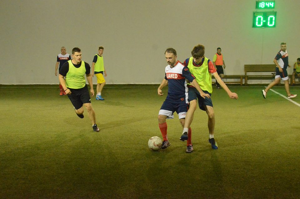 Elektrobit, Liamed, teren fotbal brasov